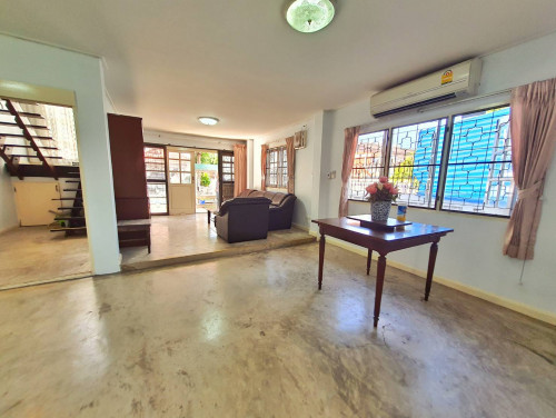 (บ้านเช่าไปแล้ว)  บ้านเช่าประชาชื่น / บ้านเดี่ยวหลังใหญ่ให้เช่าไม่แพง ใกล้เทคนิควิมล รถไฟฟ้าใต้ดินบา 3