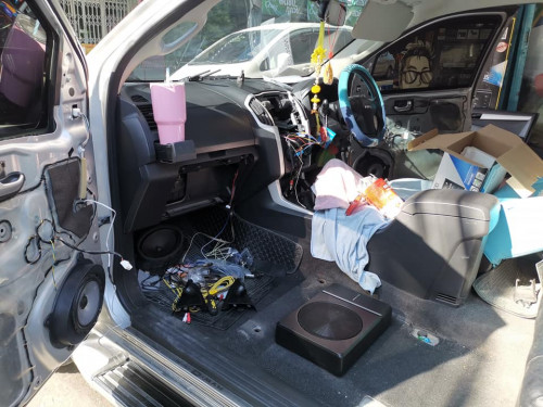 ครอบครัว kenwood มาแล้วอีกคัน จัดไปใช้ยาวๆ isuzu all new d max อัพเกรดชุดลำโพง และ bass box 3