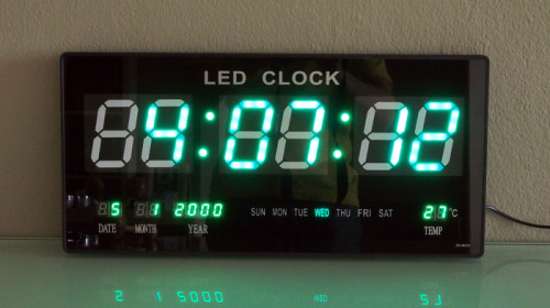 นาฬิกาแขวนผนังระบบ LED (Green LED Calendar Wall Clock JH4622G)