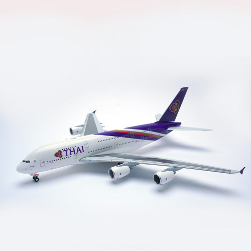 THAI A380-800 Solid Plastic Model (1:200 Herpa)