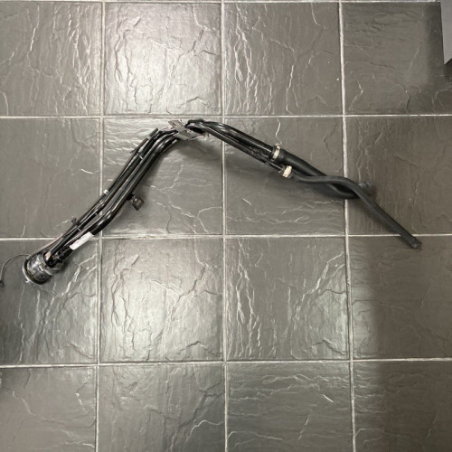 FORD FOCUS MK3 2012-2015 ฝาและท่อถังน้ำมัน 5