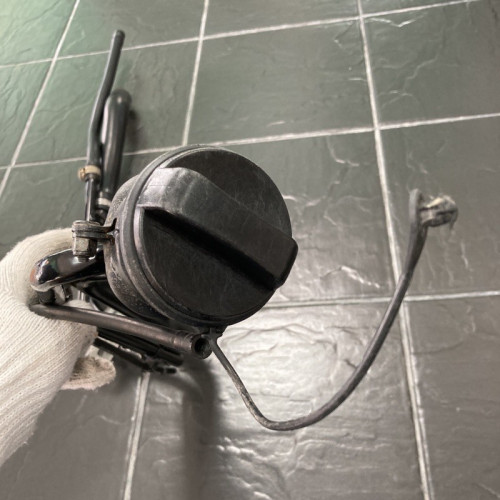 FORD FOCUS MK3 2012-2015 ฝาและท่อถังน้ำมัน 1