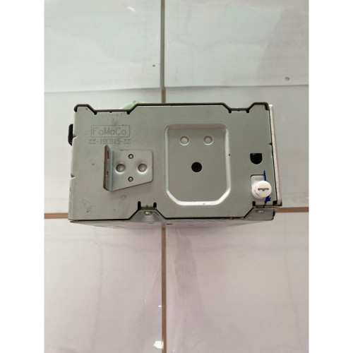 VOLVO S60 V60 2012-2015  เครื่องเล่นวิทยุและ CD 6